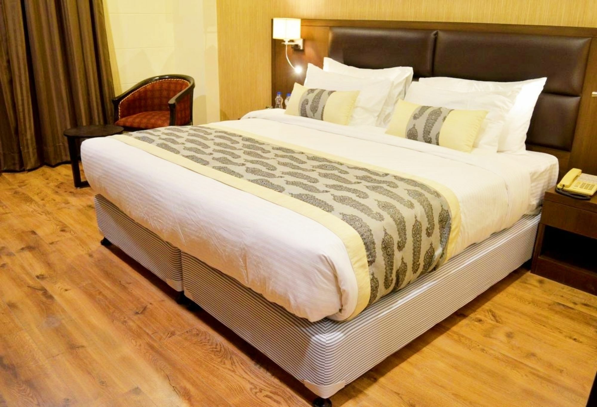 Hotel Casaya Inn Chinhat Exterior photo